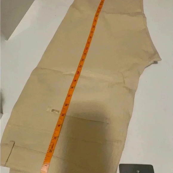 ST.John brand new beige color, jeans, pants, soft and stretchy. Amazing … - Picture 8 of 13